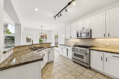 1330 Summer Terrace Drive, Sugar Land, TX 77479 - Photo 13