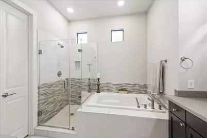 5644 Darling Street, Houston, TX 77007 - Photo 11