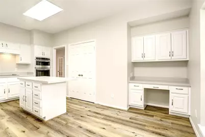 10 Heathstone Place, The Woodlands, TX 77381 - Photo 7