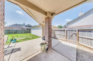4314 N Pine Brook Way, Houston, TX 77059 - Photo 25
