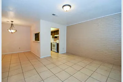 1521 Barcelona Way Way, Baytown, TX 77520 - Photo 5