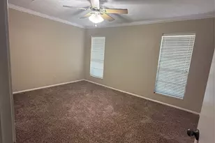 9395 Glen Meadow Ln, Beaumont, TX 77706 - Photo 3