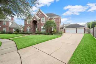 3807 Hogan Ct, Sugar Land, TX 77479 - Photo 3