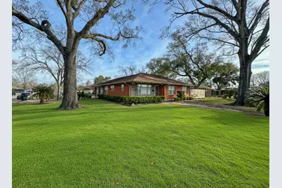 5619 Wood Creek Way, Houston, TX 77017 - Photo 23