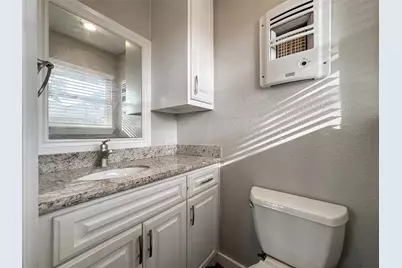 5619 Wood Creek Way, Houston, TX 77017 - Photo 15