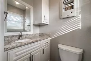 5619 Wood Creek Way, Houston, TX 77017 - Photo 15