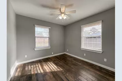 5619 Wood Creek Way, Houston, TX 77017 - Photo 7