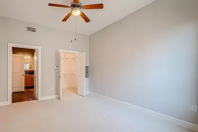 1901 Post Oak Boulevard #4409, Houston, TX 77056 - Photo 13