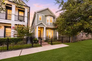 444 W 26th St, Houston, TX 77008 - Photo 1