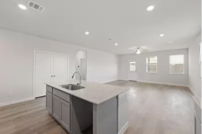 10711 Aston Court, Bryan, TX 77801 - Photo 5