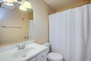 10811 Richmond Ave, Houston, TX 77042 - Photo 21
