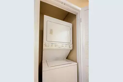10811 Richmond Avenue #19, Houston, TX 77042 - Photo 15