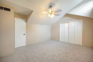 10811 Richmond Ave, Houston, TX 77042 - Photo 19