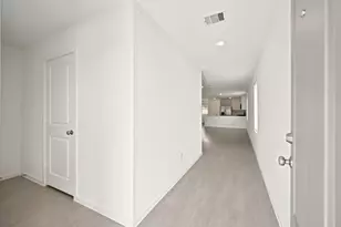 702 Umbrella Tree Dr, Magnolia, TX 77354 - Photo 5
