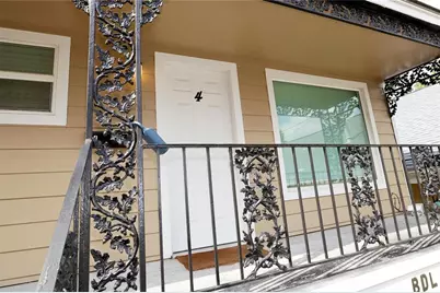 808 1/2 W Main Street #3, Houston, TX 77006 - Photo 3