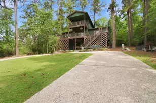 213 Lakefront Dr, Onalaska, TX 77360 - Photo 3