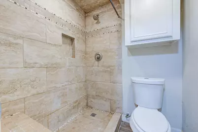 10822 Kirktown Drive, Houston, TX 77089 - Photo 13
