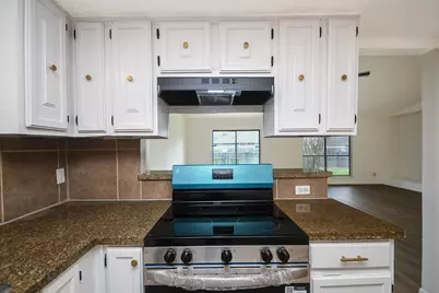 3709 Misty Cove Court, Dickinson, TX 77539 - Photo 9