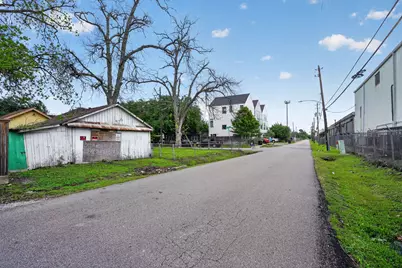 2621 Eastman Street, Houston, TX 77009 - Photo 21
