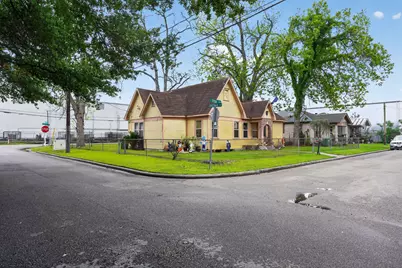 2621 Eastman Street, Houston, TX 77009 - Photo 13