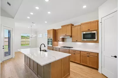 15023 Mission Avenue, Mont Belvieu, TX 77523 - Photo 9