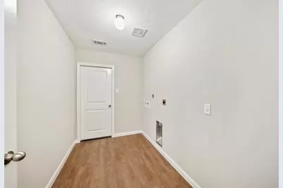 1111 Road 5102, Cleveland, TX 77327 - Photo 5