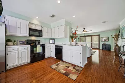 25 Lakewood Lane #25, Seabrook, TX 77586 - Photo 7