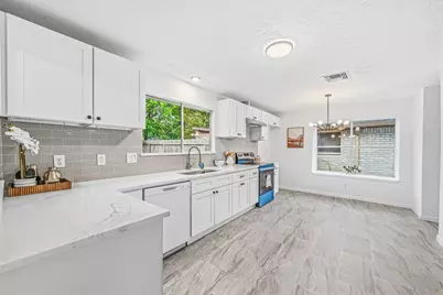 13118 Birch Grove Drive, Houston, TX 77099 - Photo 11