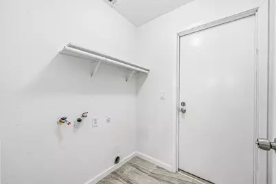13118 Birch Grove Drive, Houston, TX 77099 - Photo 15
