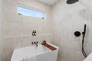 2955 Delafield St, Houston, TX 77023 - Photo 27
