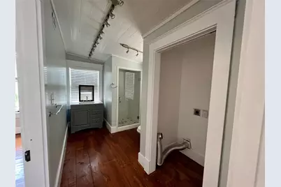 801 University Boulevard, Galveston, TX 77550 - Photo 3