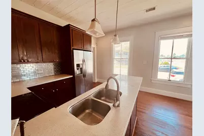 801 University Boulevard, Galveston, TX 77550 - Photo 1