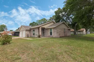 4206 Oak Shadows Dr, Houston, TX 77091 - Photo 3