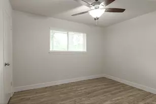 4206 Oak Shadows Dr, Houston, TX 77091 - Photo 9