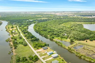 1738 Duncan Dr, Oyster Creek, TX 77541 - Photo 31