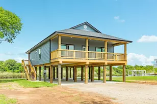 1738 Duncan Dr, Oyster Creek, TX 77541 - Photo 1