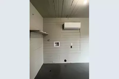 723 N Meyer St, Sealy, TX 77474 - Photo 29