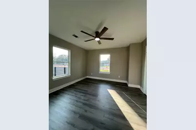 723 N Meyer St, Sealy, TX 77474 - Photo 33