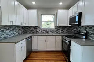 723 N Meyer St, Sealy, TX 77474 - Photo 37