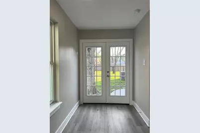 723 N Meyer St, Sealy, TX 77474 - Photo 21