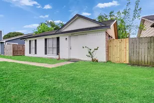 3207 Brookston St, Houston, TX 77045 - Photo 35