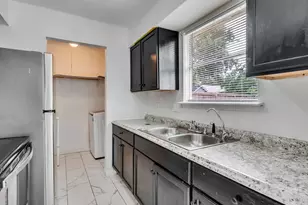 3207 Brookston St, Houston, TX 77045 - Photo 27