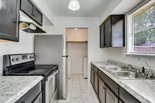 3207 Brookston St, Houston, TX 77045 - Photo 25