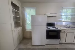 2221 35th St, Galveston, TX 77550 - Photo 27