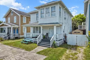 2221 35th St, Galveston, TX 77550 - Photo 5