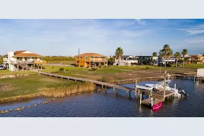 460 616, Sargent, TX 77414 - Photo 3