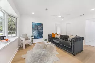 3726 Las Palmas St, Houston, TX 77027 - Photo 3