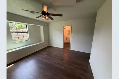 10942 Collingswood Drive, La Porte, TX 77571 - Photo 9