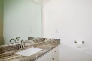 6404 Olympia Dr, Houston, TX 77057 - Photo 13