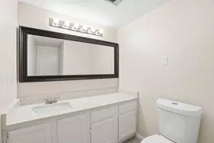 7235 Battle Hills Dr, Houston, TX 77040 - Photo 13